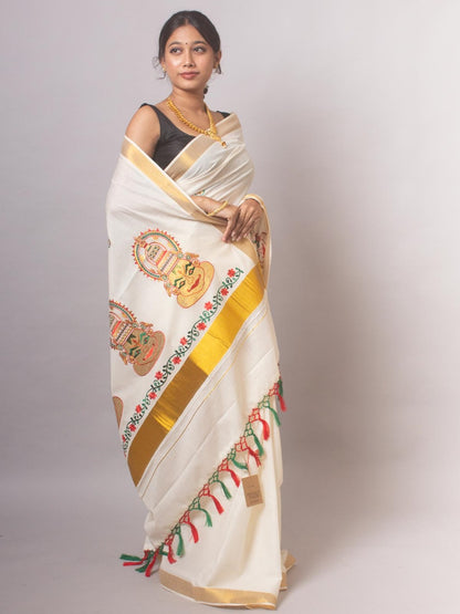 Traditional Kasavu Saari