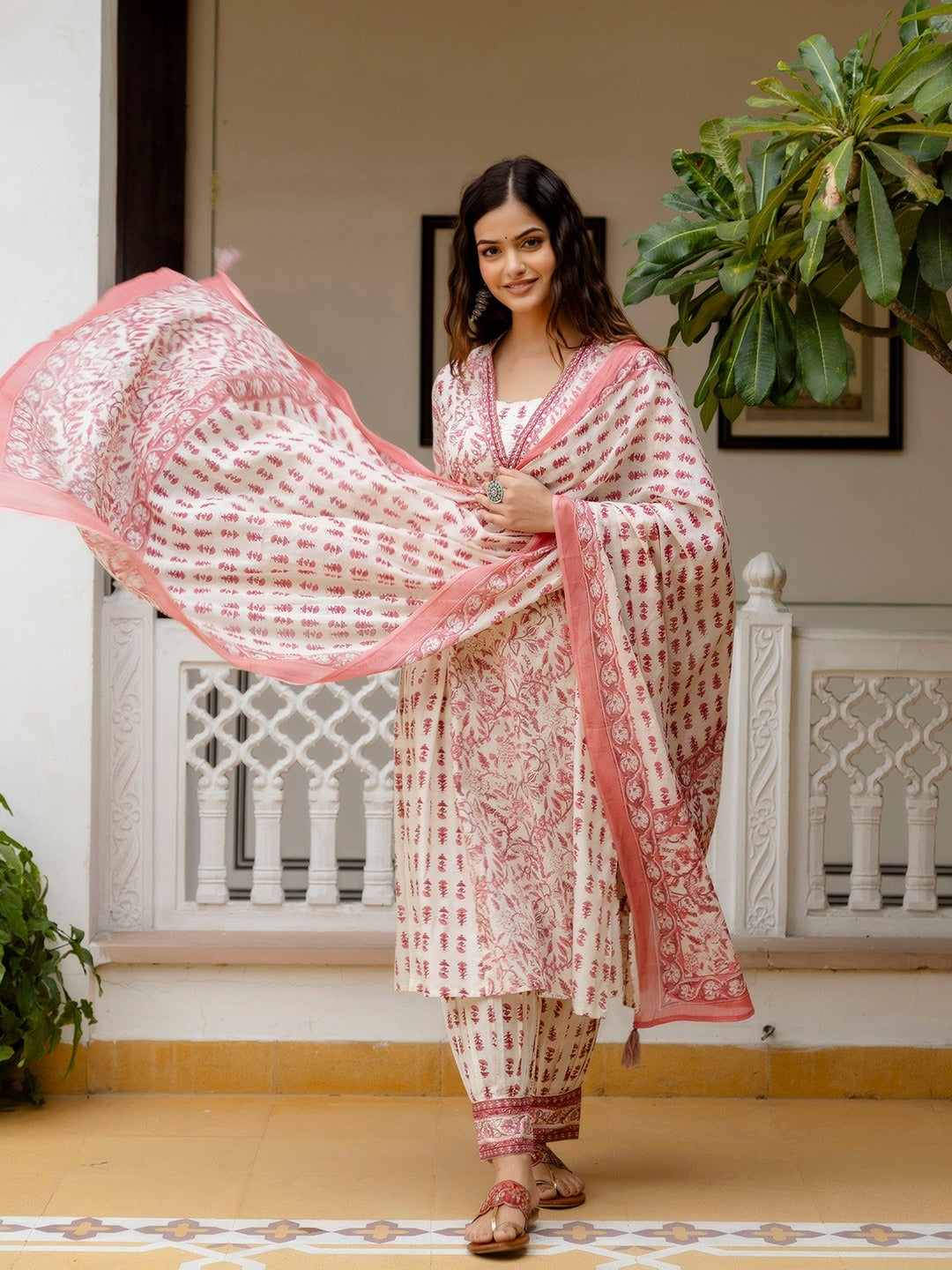 Simple Cotton Printed Kurti Pant Dupatta Set