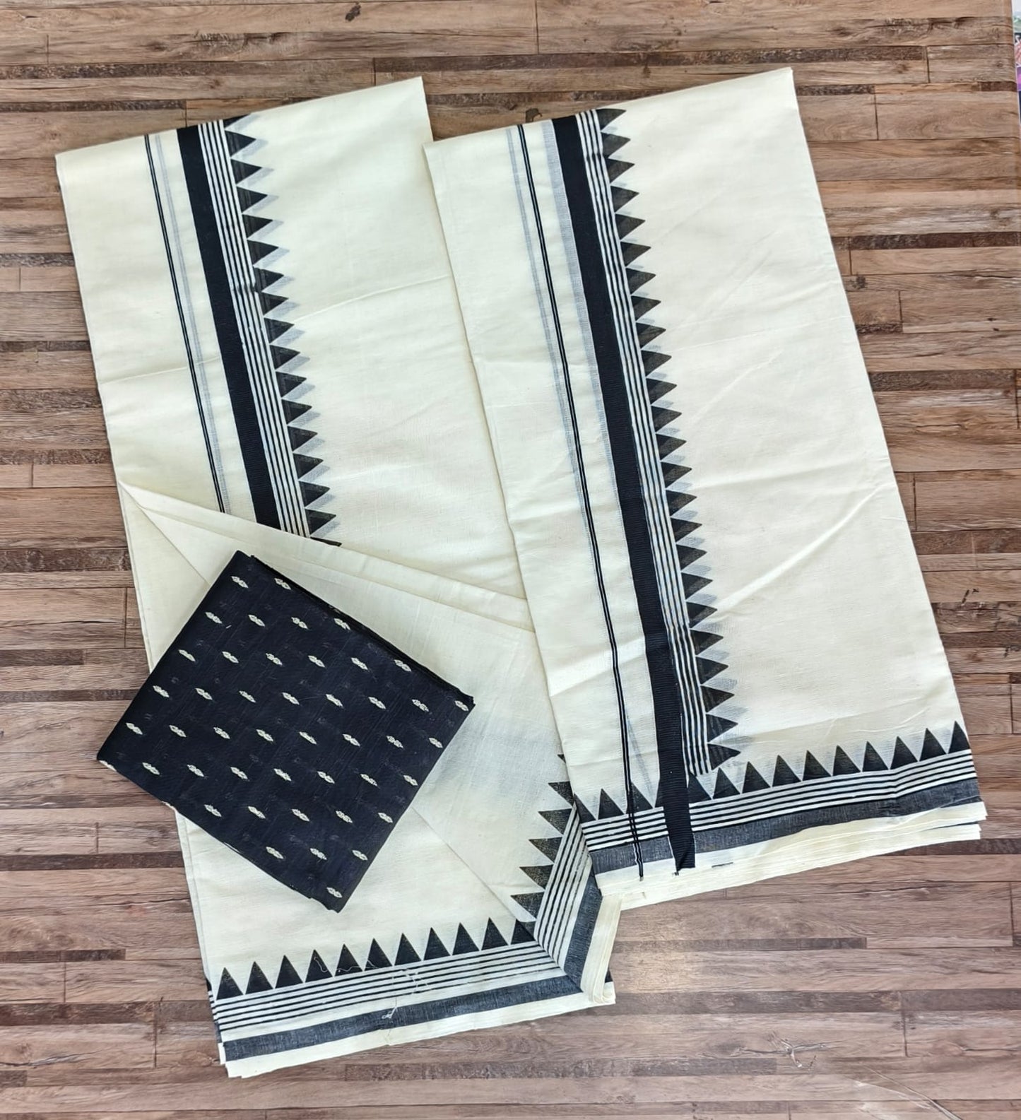 Kattikara Fancy Temple Print Settumund
