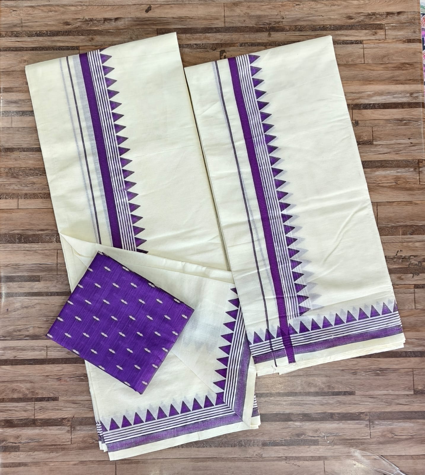 Kattikara Fancy Temple Print Settumund