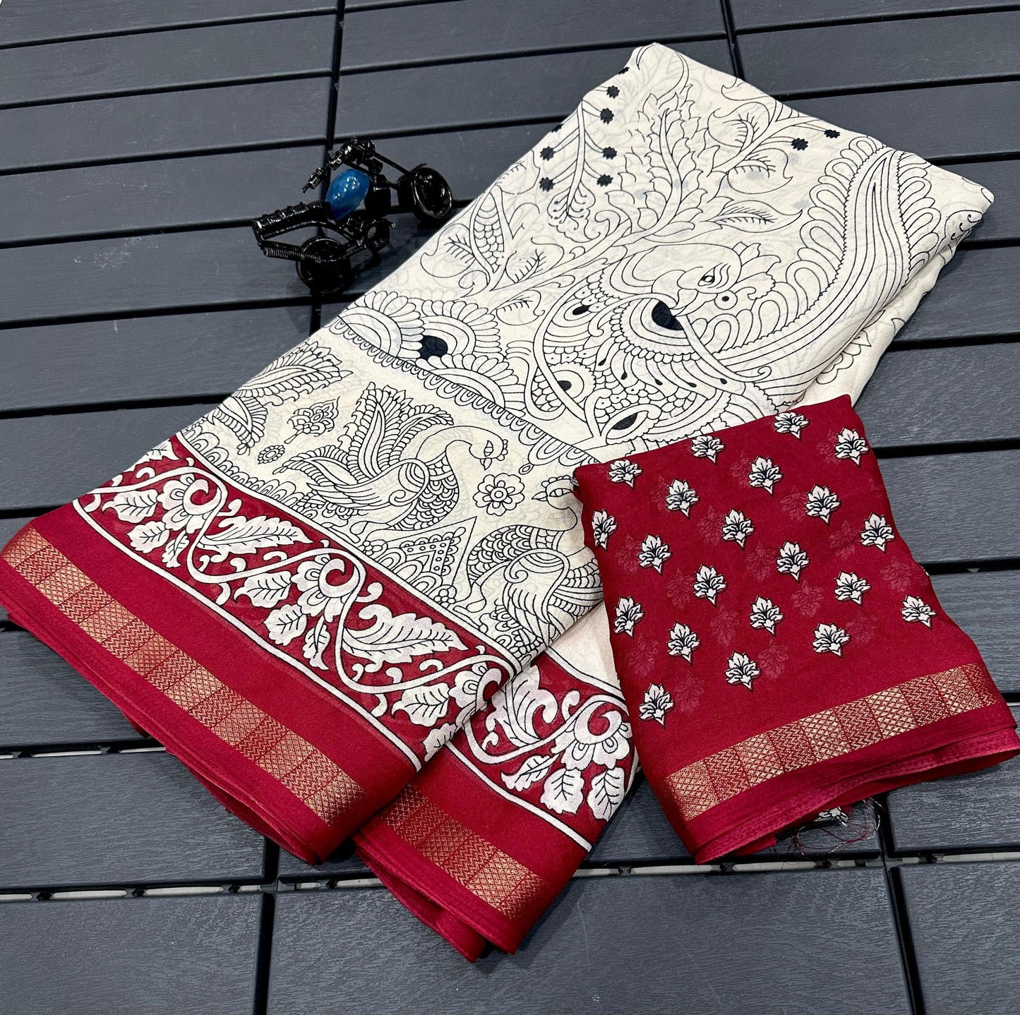 Dijhayne Saree
