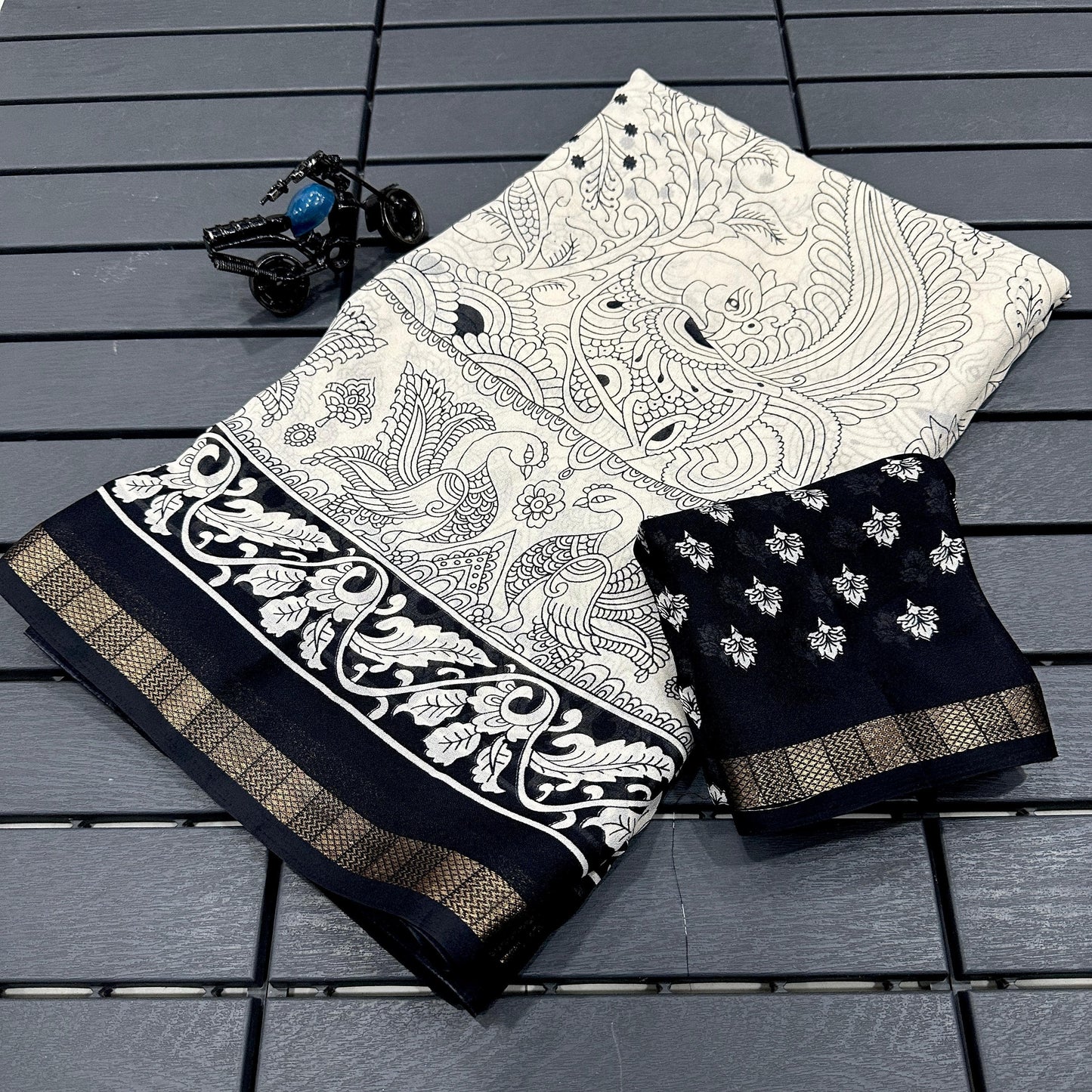 Dijhayne Saree