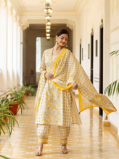 COTTON PRINTED KURTI PANT DUPATTA SET