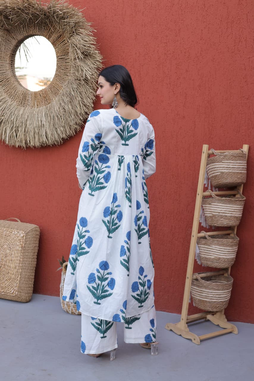 TRENDING PREMIUM KURTI