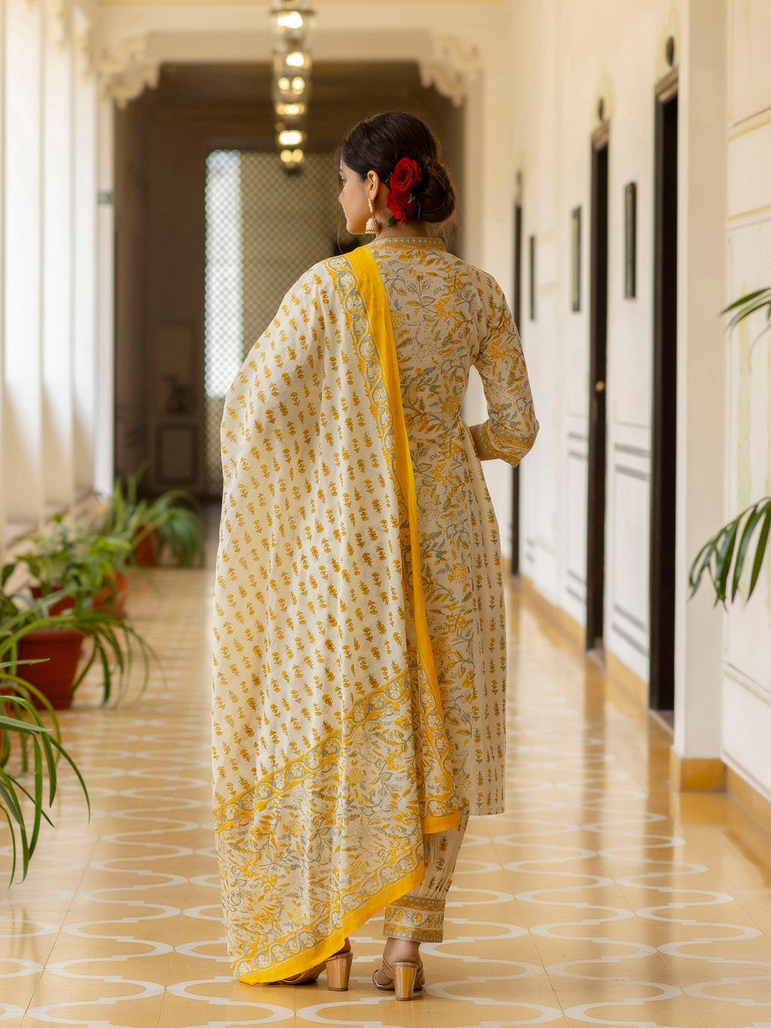 COTTON PRINTED KURTI PANT DUPATTA SET